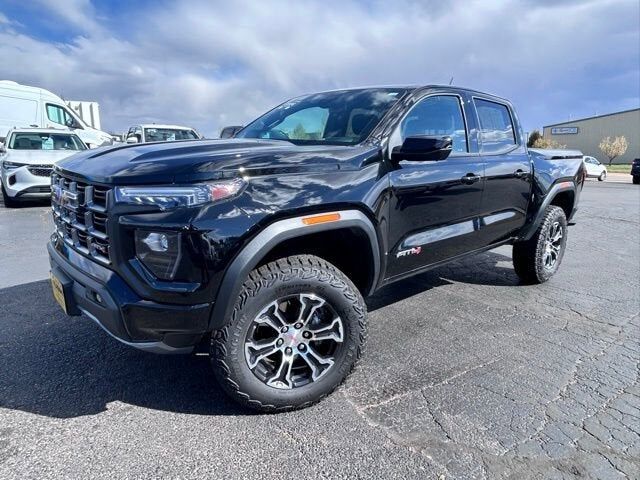 2024 GMC Canyon