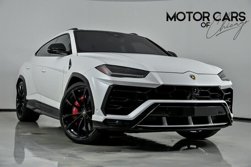 2021 LAMBORGHINI URUS