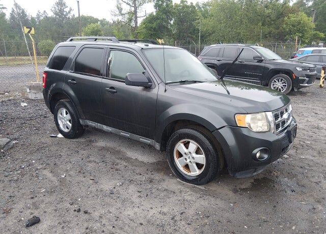 2009 FORD Escape