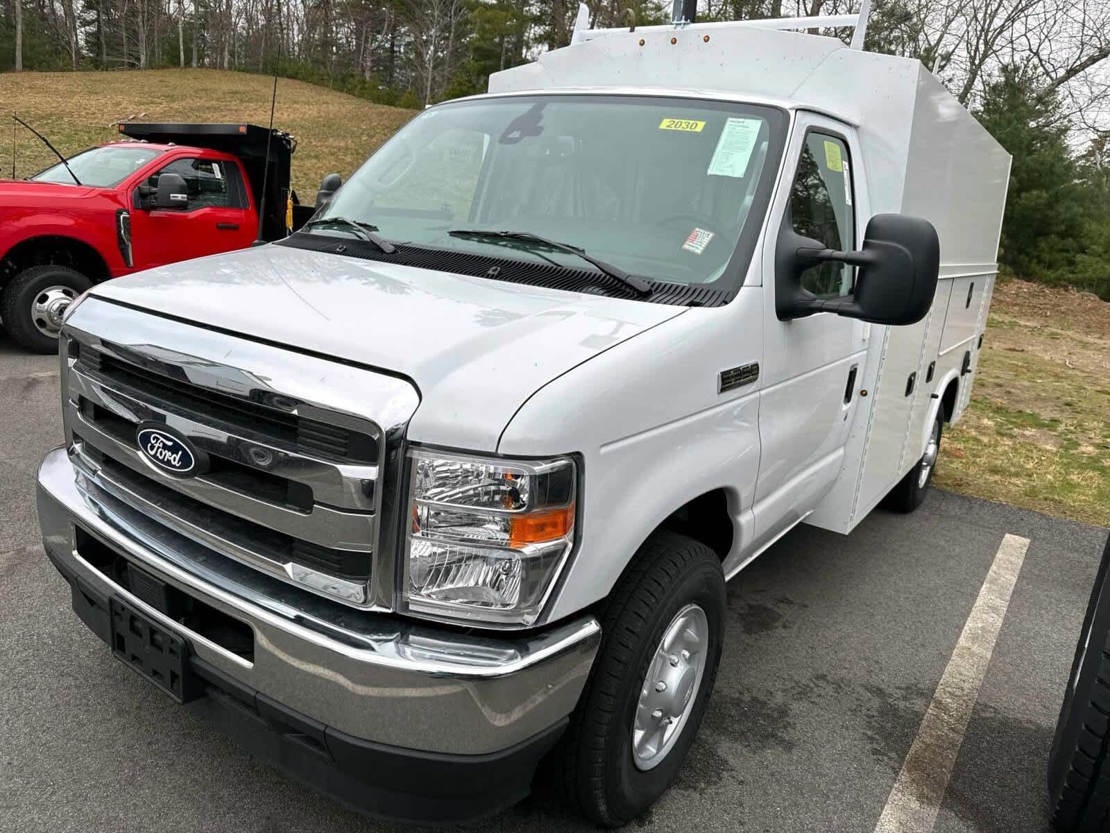 2026 FORD E-350