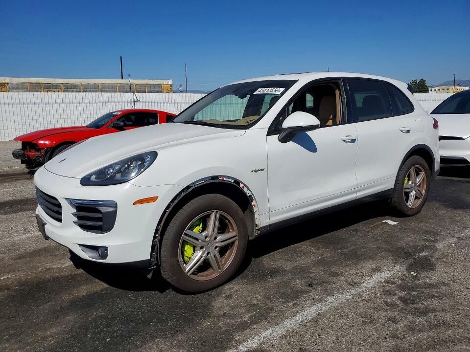 2016 PORSCHE Cayenne