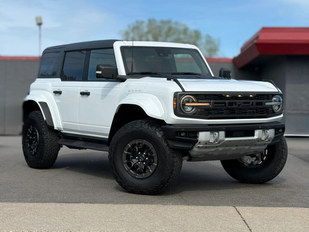 2024 FORD Bronco