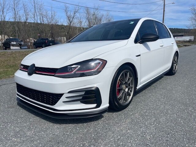 2019 VOLKSWAGEN Golf GTI