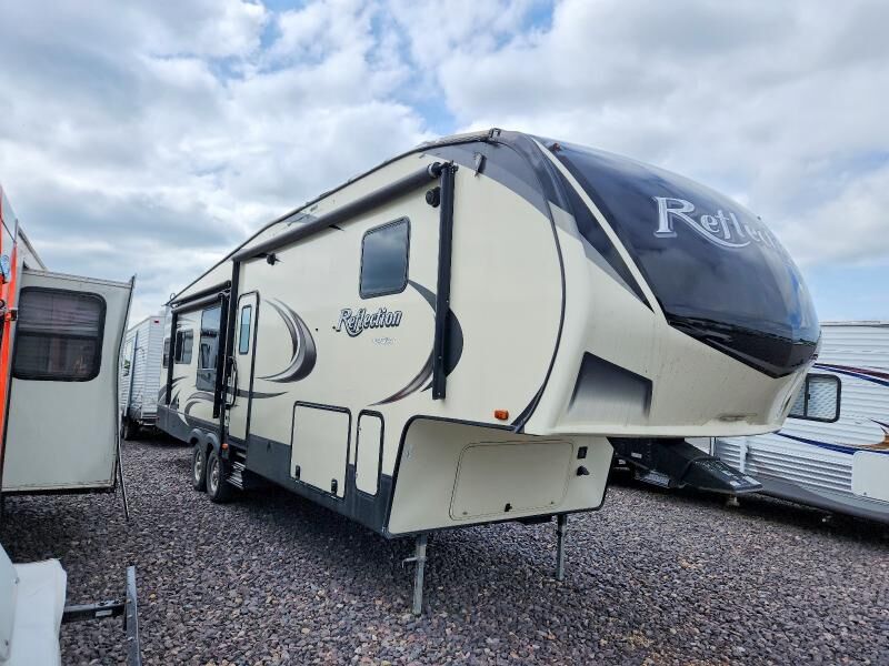 2019 GRAND DESIGN RECREATIONAL Reflection