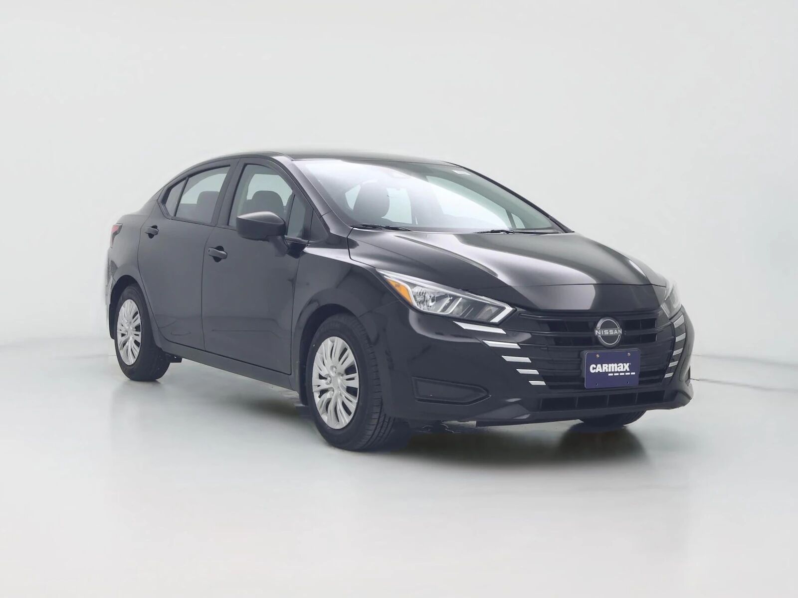 2024 NISSAN Versa