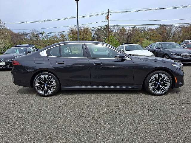 2025 BMW i5