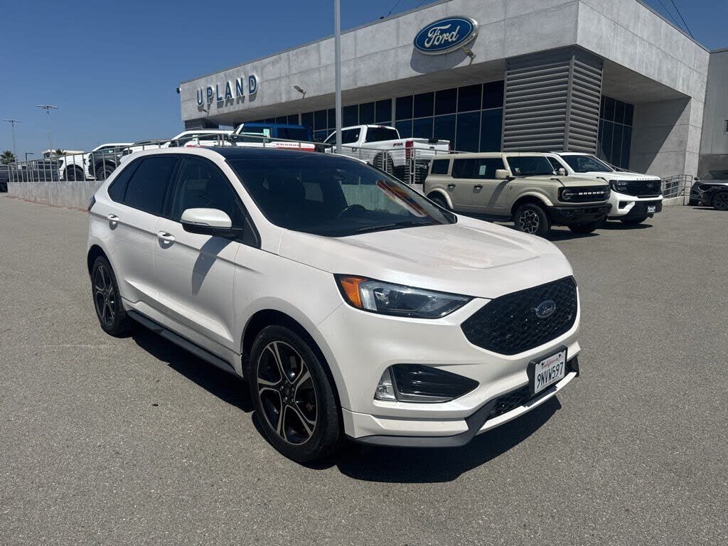 2019 FORD Edge