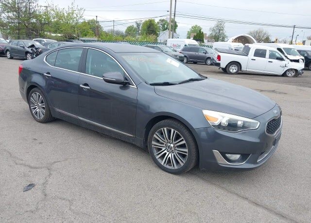2015 KIA Cadenza