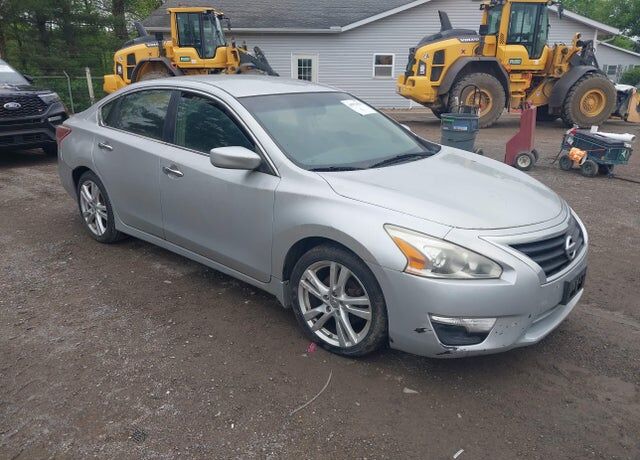 2013 NISSAN Altima
