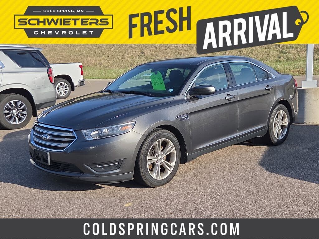 2015 FORD Taurus