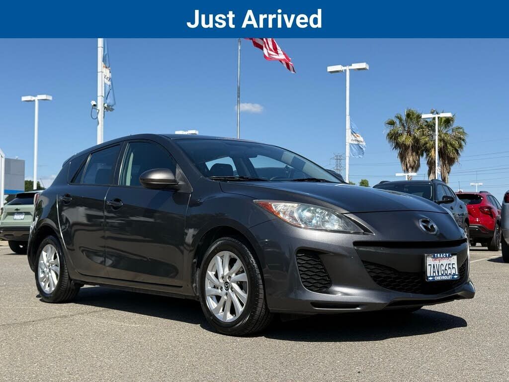 2013 MAZDA Mazda3