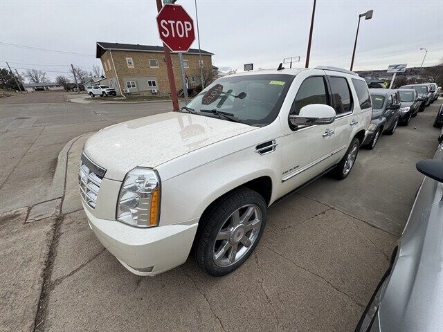 2014 CADILLAC Escalade