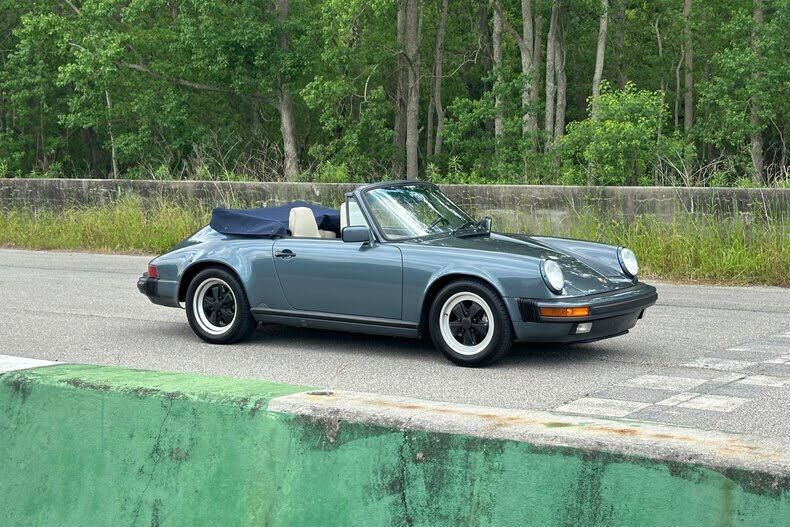 1988 PORSCHE 911