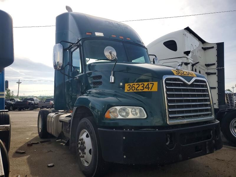 2017 MACK CXU