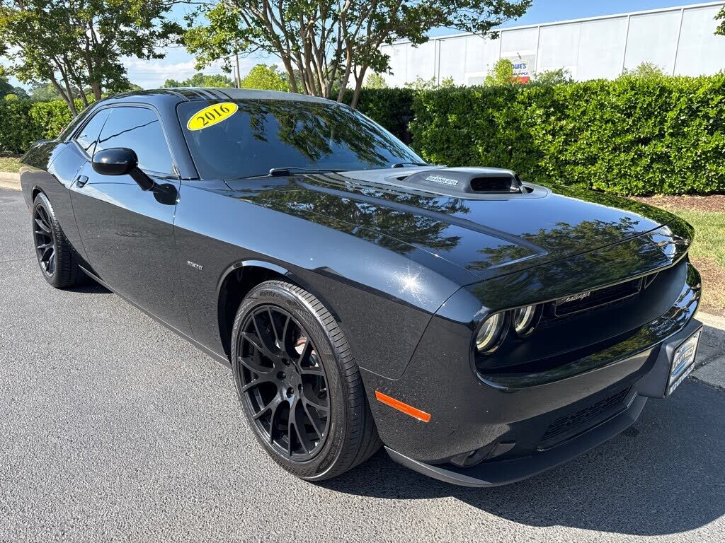 2016 DODGE Challenger