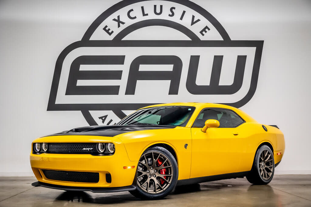 2017 DODGE Challenger