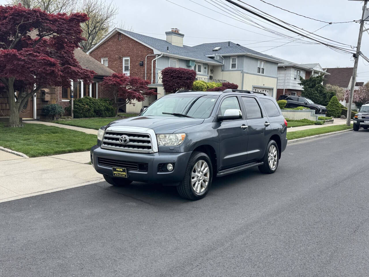 2010 TOYOTA Sequoia
