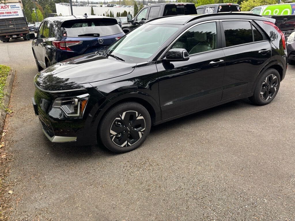 2023 KIA Niro