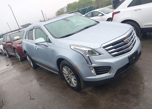2017 CADILLAC XT5