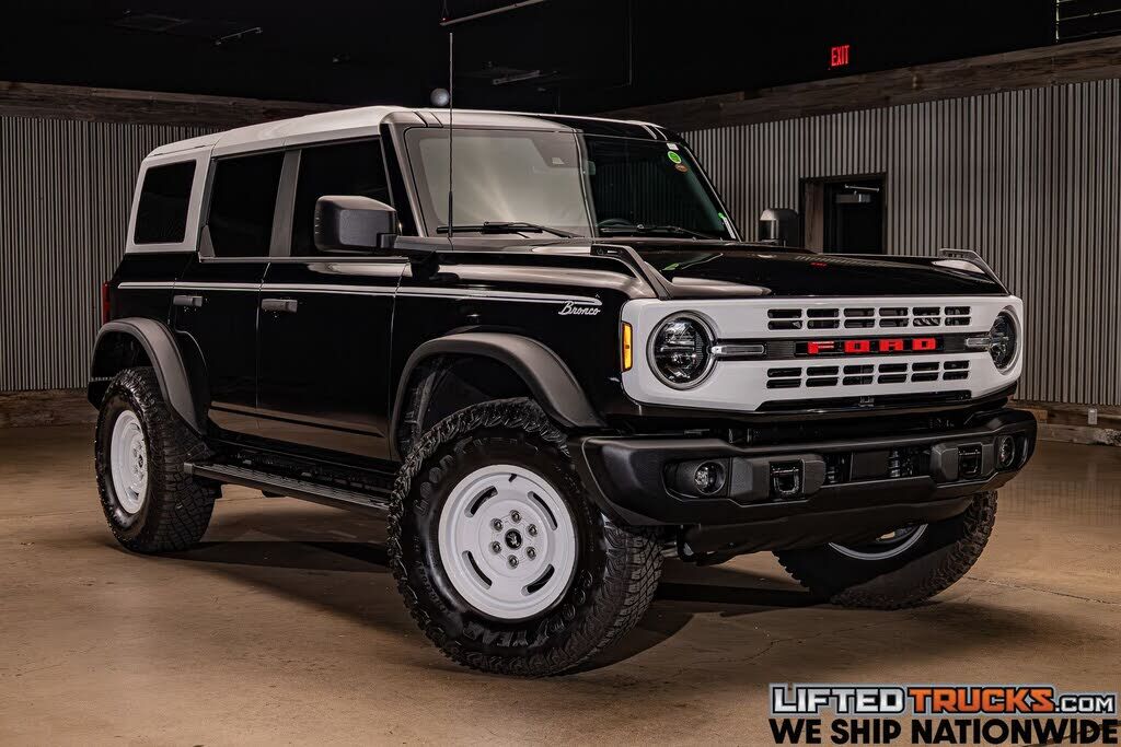 2024 FORD Bronco