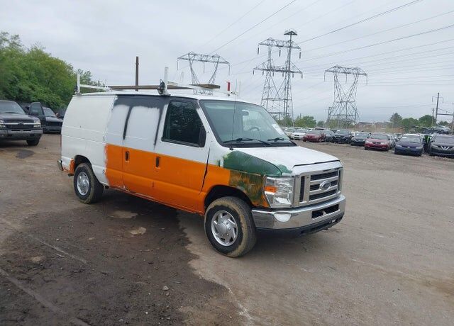 2013 FORD E-250