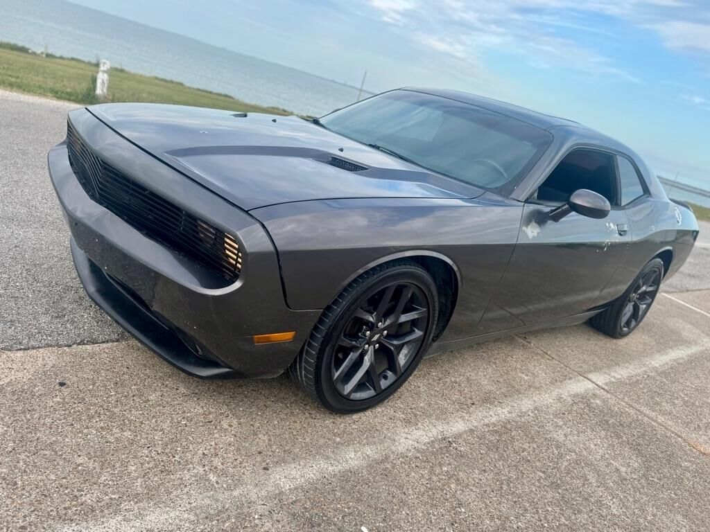 2013 DODGE Challenger