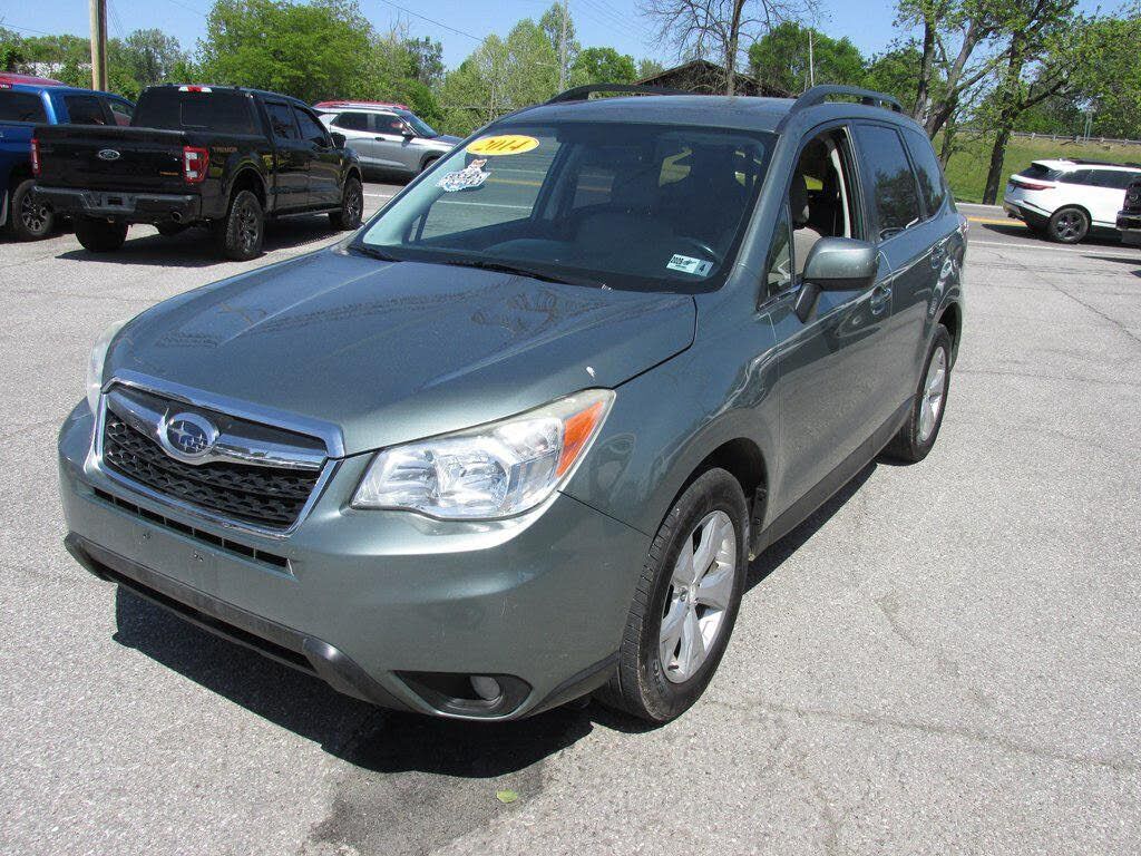 2014 SUBARU Forester