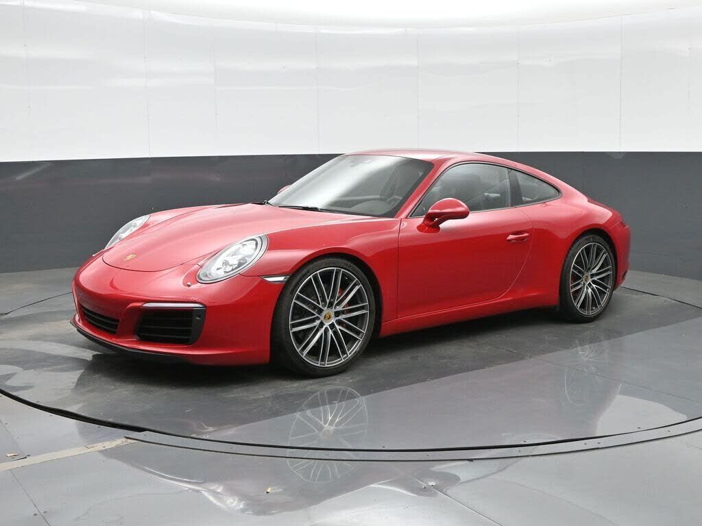 2017 PORSCHE 911