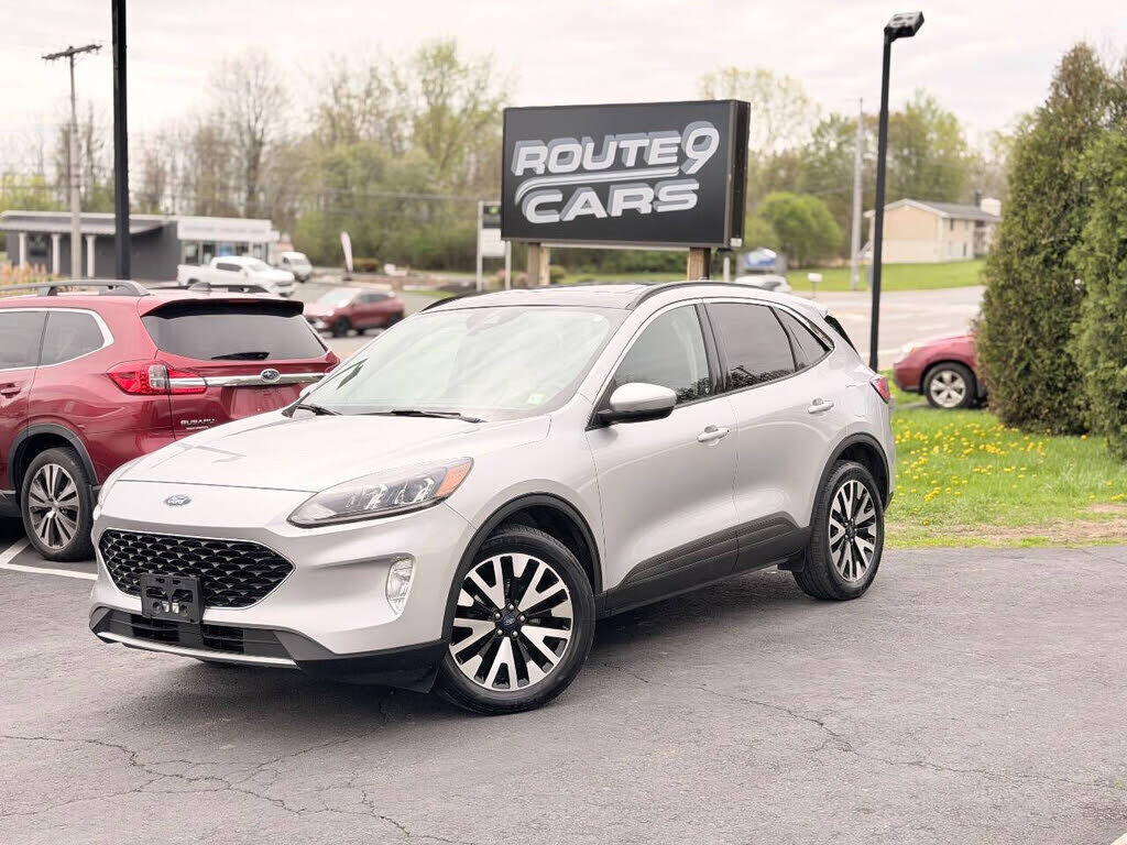 2020 FORD Escape