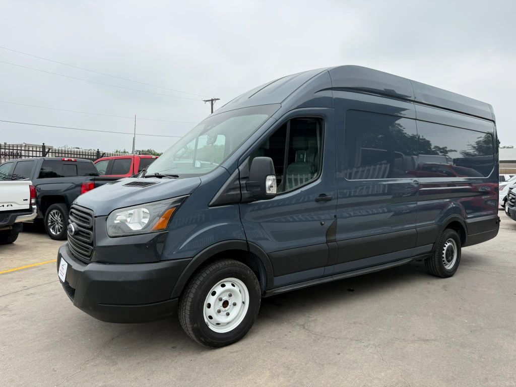 2019 FORD Transit