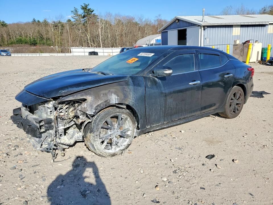 2016 NISSAN Maxima