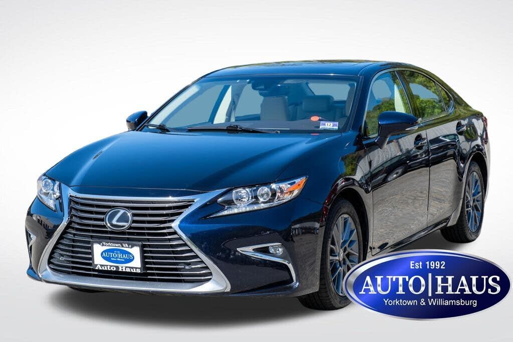 2018 LEXUS ES