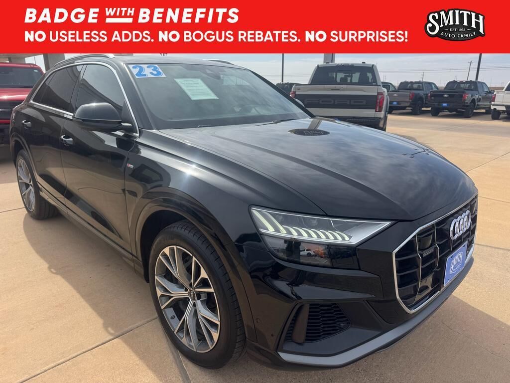 2023 AUDI Q8