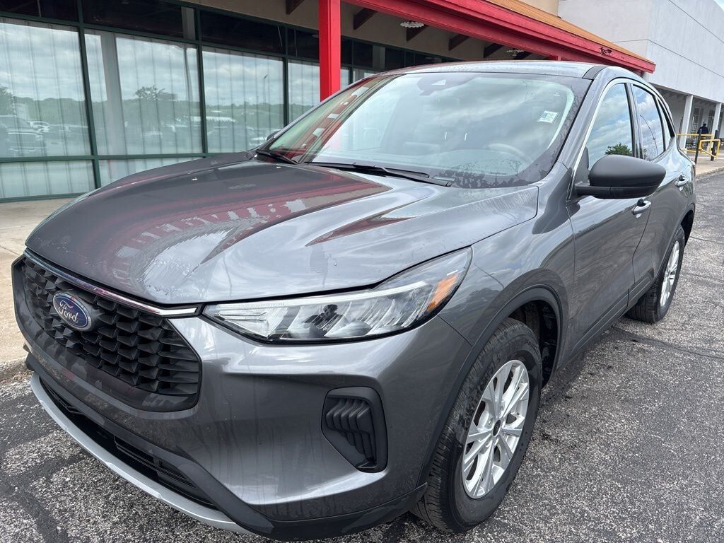 2024 FORD Escape