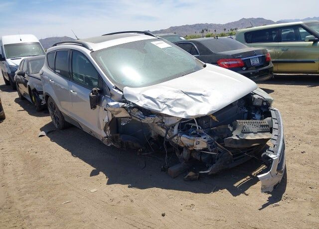 2017 FORD Escape