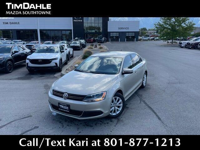 2013 VOLKSWAGEN Jetta