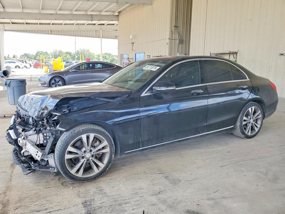 2016 MERCEDES-BENZ C-Class