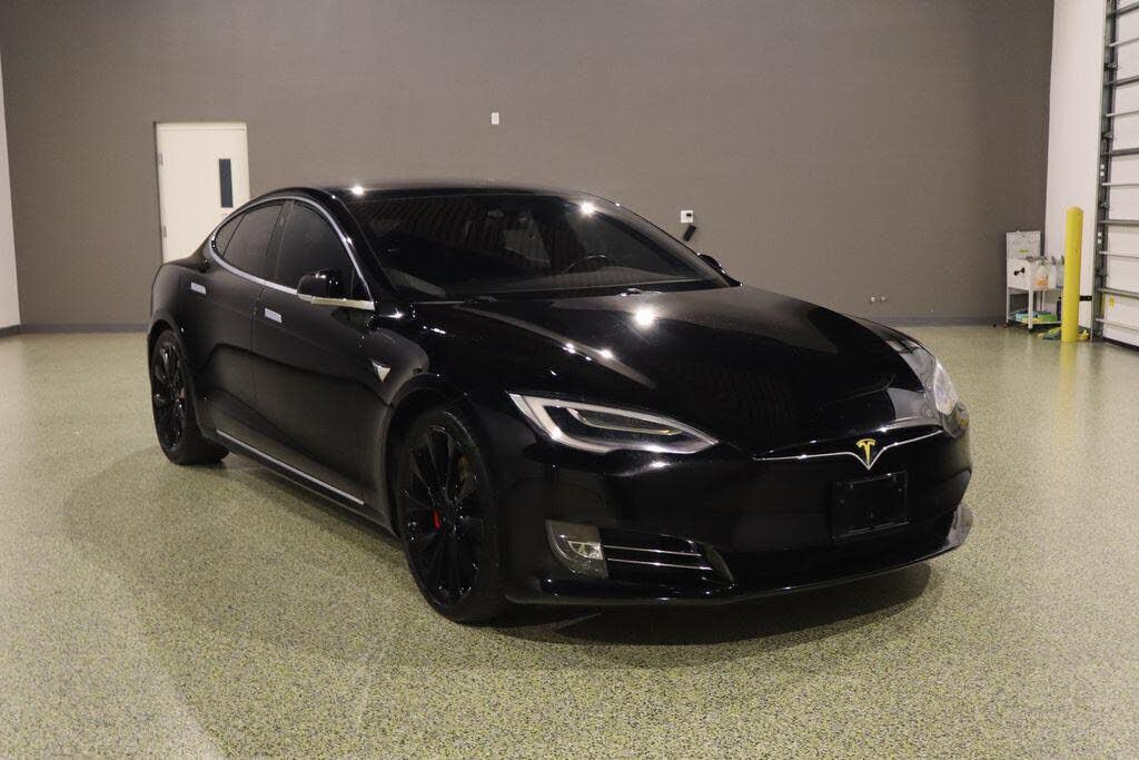 2021 TESLA Model S
