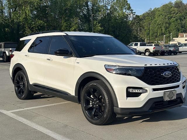 2023 FORD Explorer