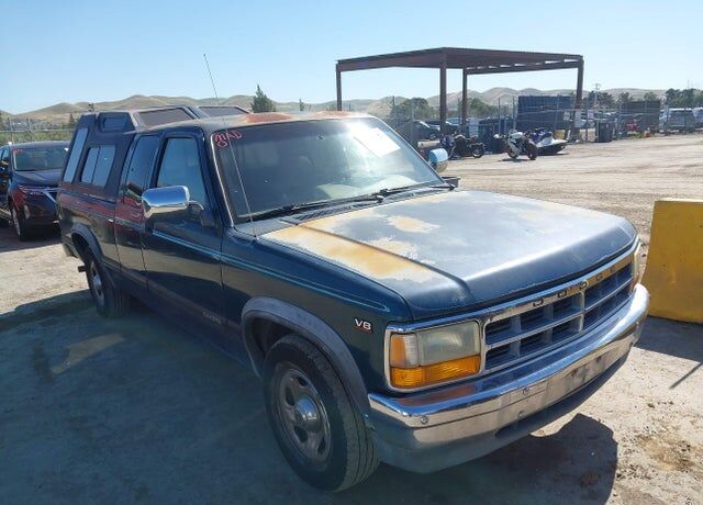 1995 DODGE Dakota