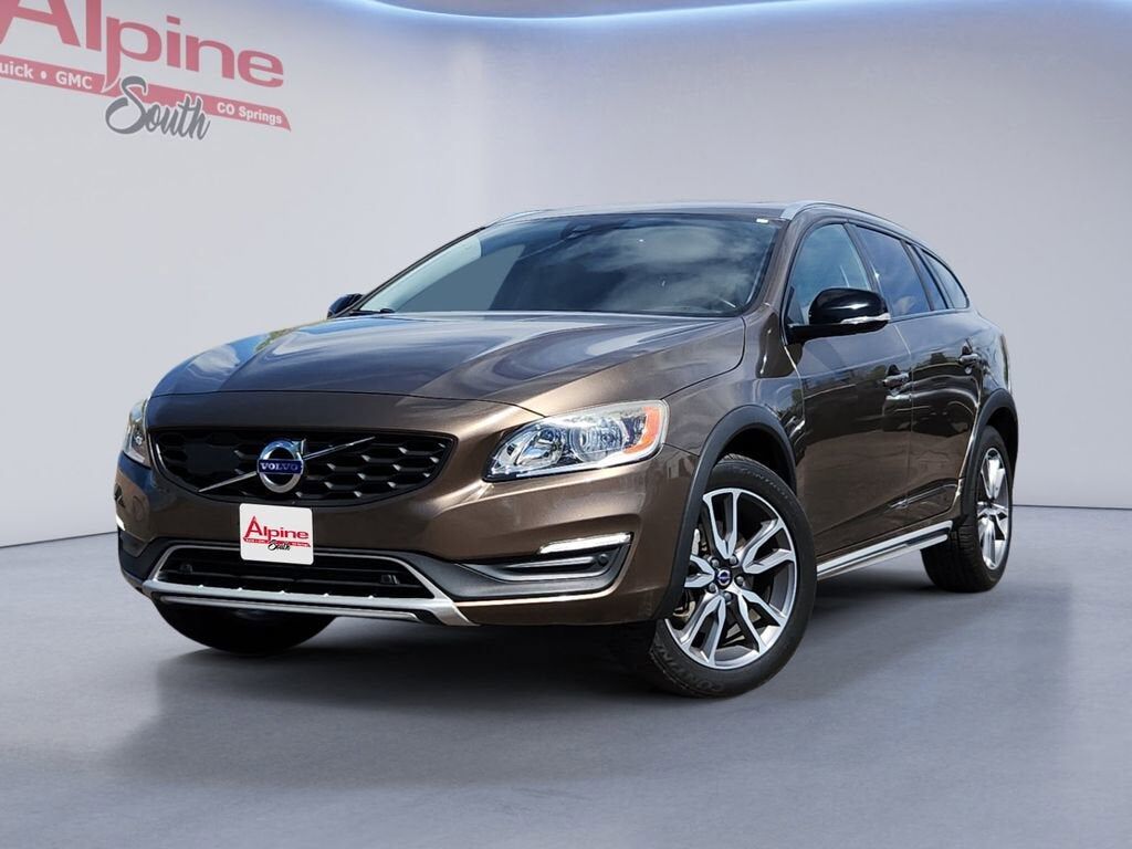 2018 VOLVO V60