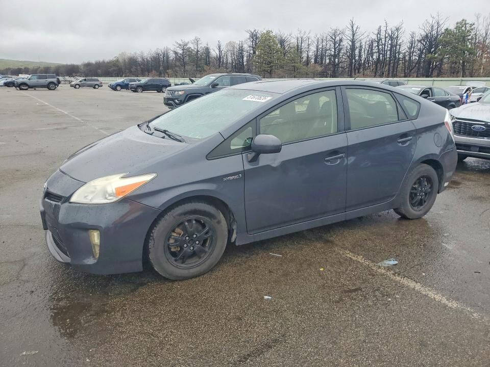 2013 TOYOTA PRIUS