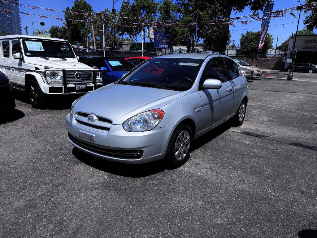 2011 HYUNDAI Accent