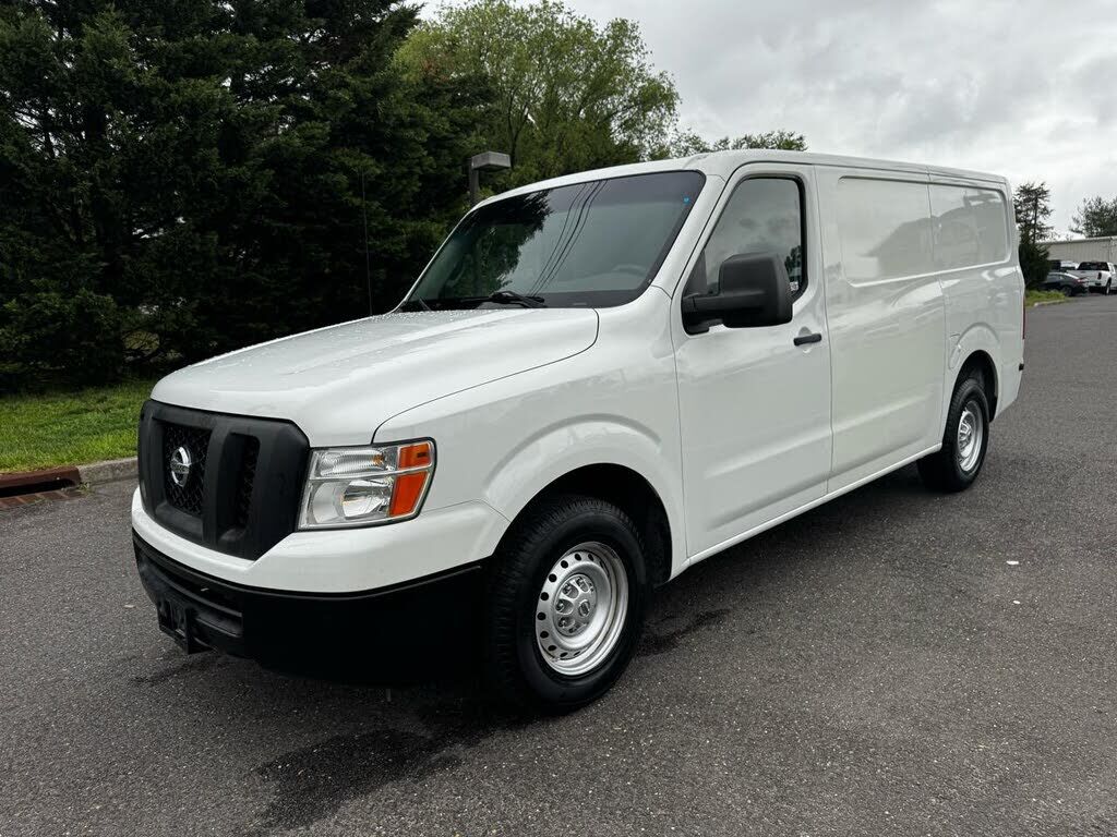 2014 NISSAN NV