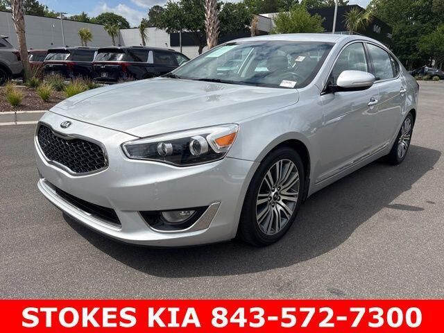 2016 KIA Cadenza