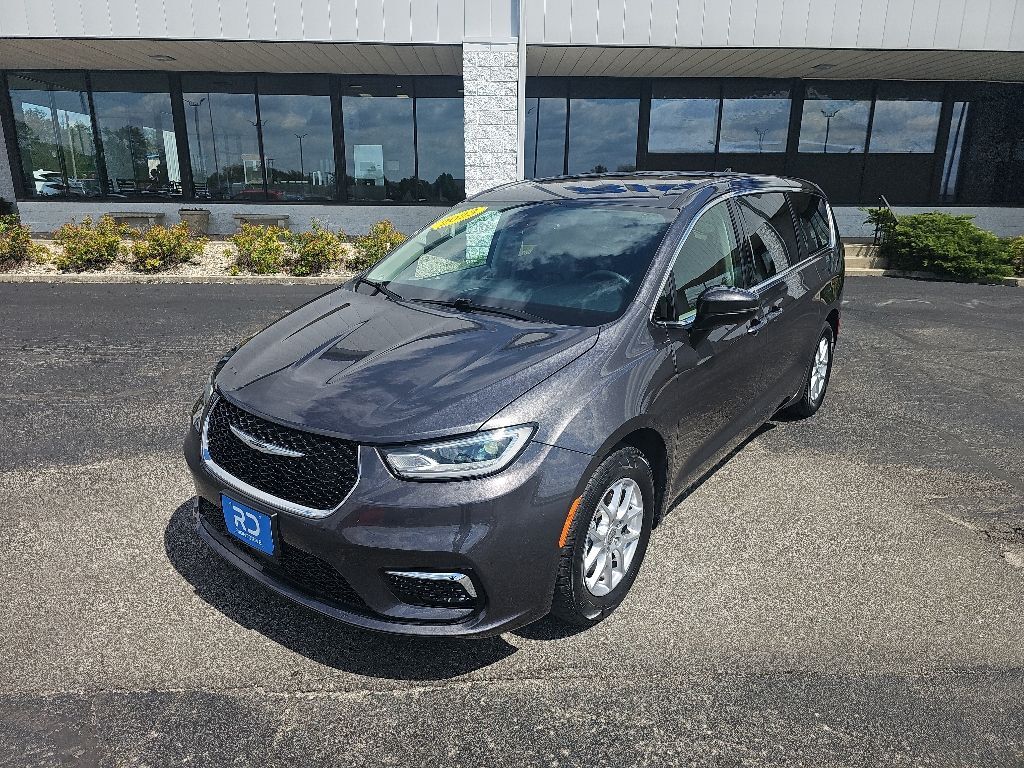 2023 CHRYSLER Pacifica