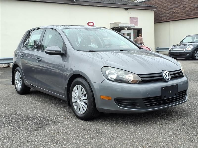 2011 VOLKSWAGEN Golf