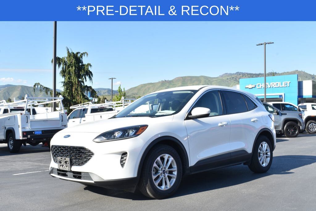 2020 FORD Escape