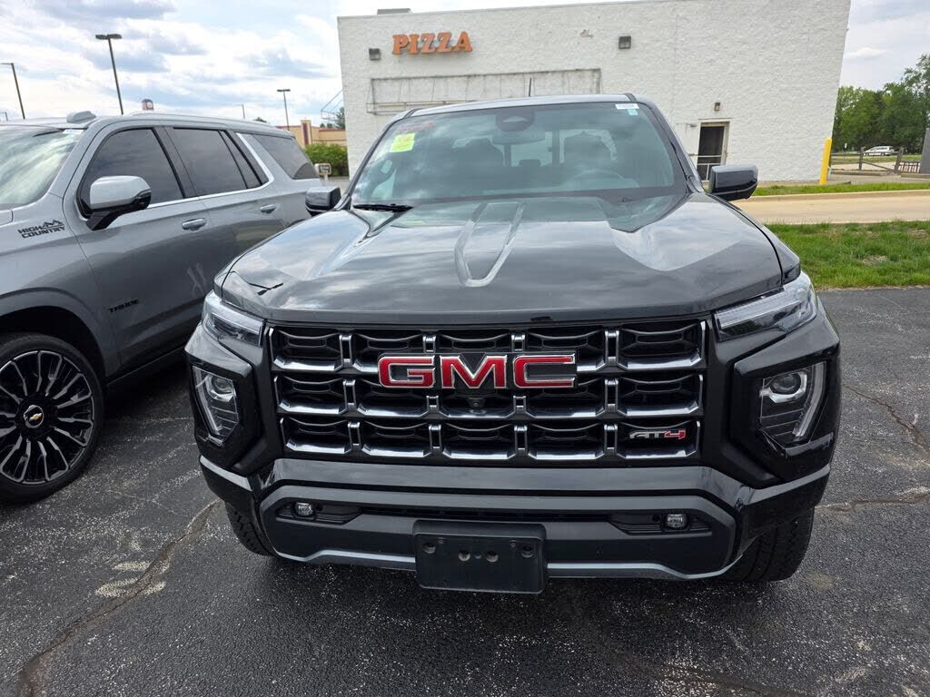 2024 GMC Canyon
