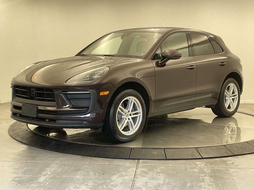 2023 PORSCHE Macan